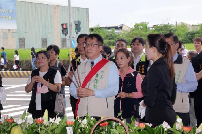 台南市盛大舉辦中元暨秋分祭典法會，祈願幸福安康