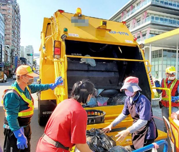 除夕提早清運  高雄市垃圾清理時間調整至下午6時