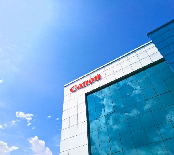 Canon推出全新鈣鈦礦太陽能電池材料技術：輕盈、耐用且成本更低