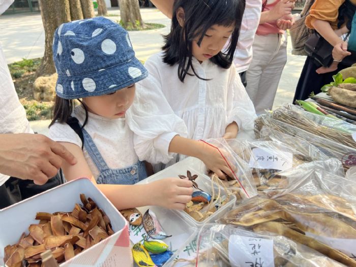 壽山動物園舉辦「青青壽山 植物探寶」活動，引領大朋友小朋友一同探索自然美景