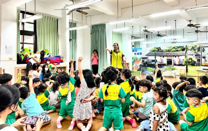 活潑啟發！113年幼兒園動保戲劇巡迴：培育愛護動物新世代