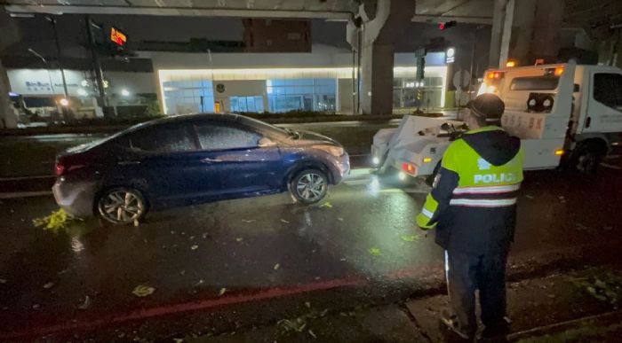 山陀兒颱風後的守護行動：高雄警方全力投入災後復原