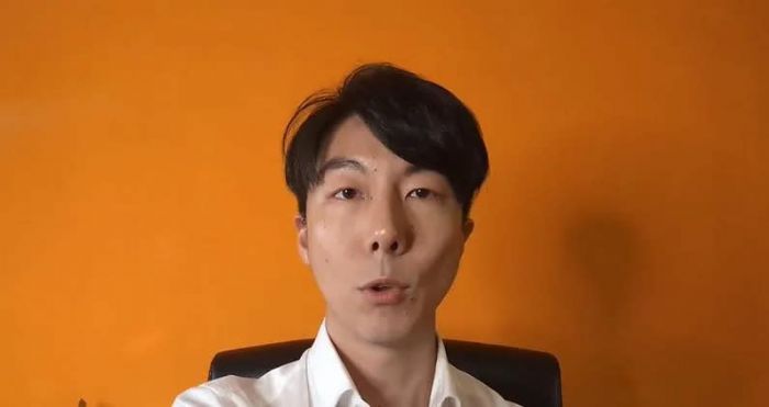 吳崢再度批評黃國昌，指控無條件舉手40次當小弟