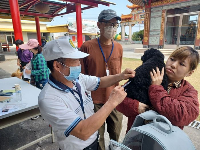 搶救毛孩，防範狂犬病！