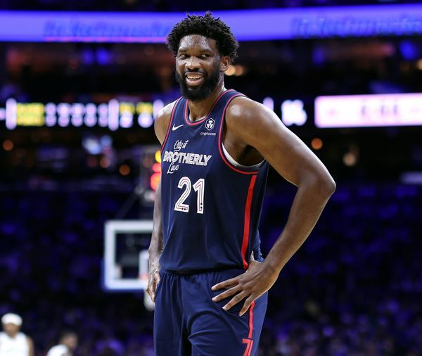 Joel Embiid 與76人達成驚人續約，攜手共創未來